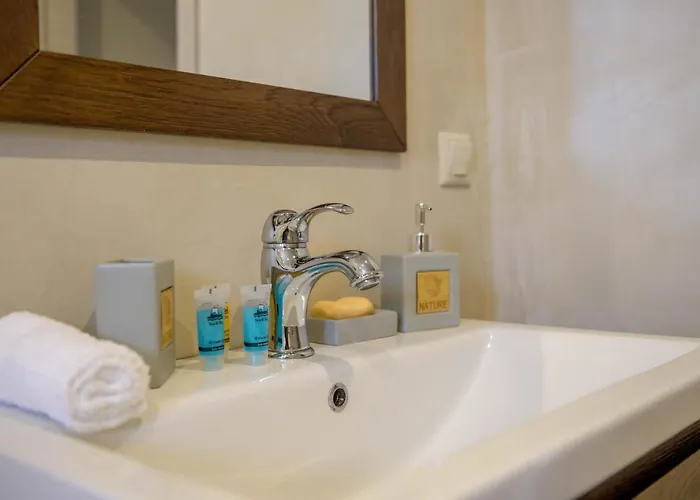 Tree Of Life Дом отдыха Valerianos